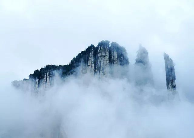 逃出诡异的塔楼